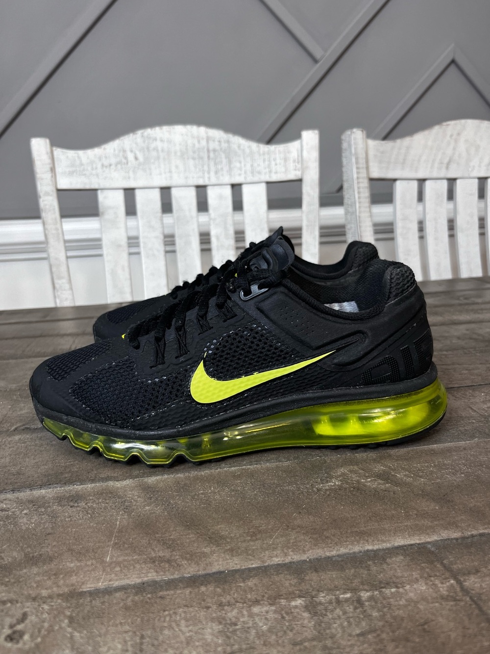 Nike Air Max 2013 Black
Cyber Men's Shoes
Sneakers-size 8